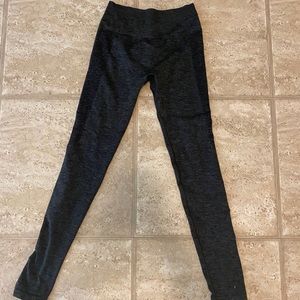 Alphalete Amplify in Powder Grey